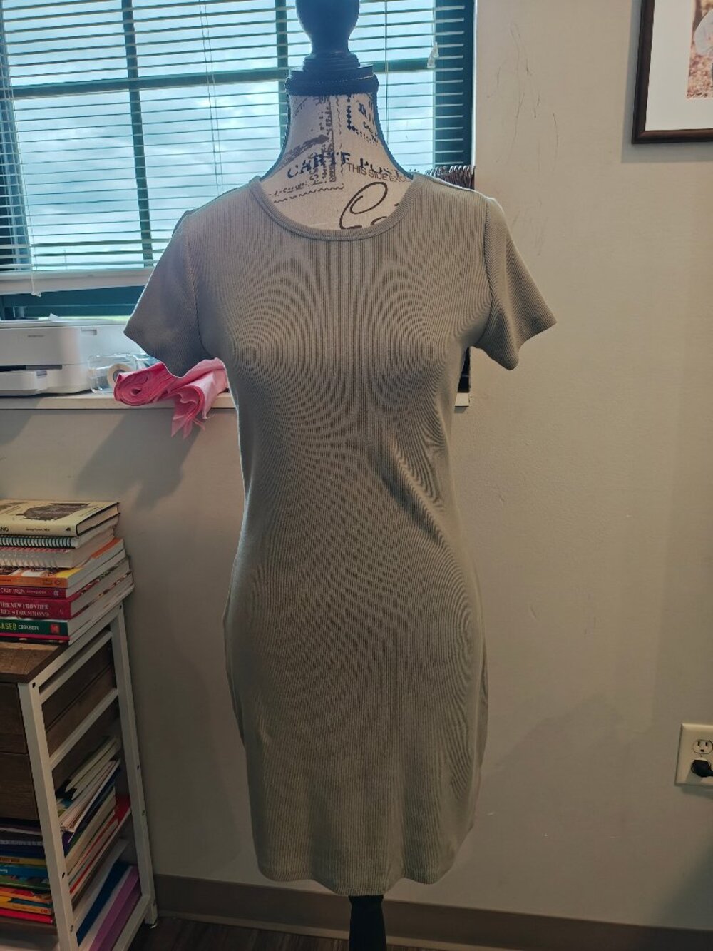 24/7 Maurices Ribbed Knit Dress — Short Sleeve, Size Small